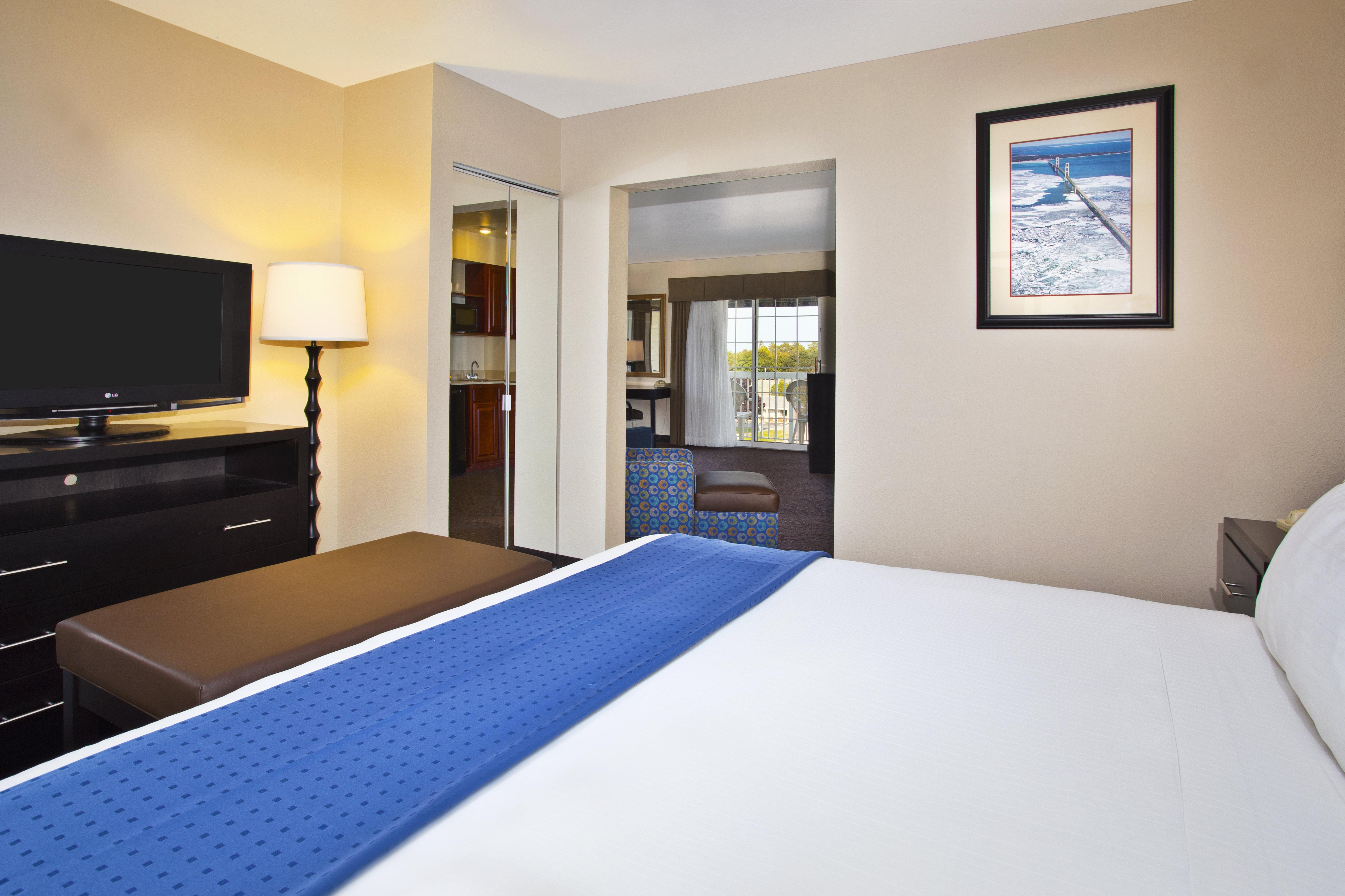 Holiday Inn Express Mackinaw City By Ihg Екстер'єр фото